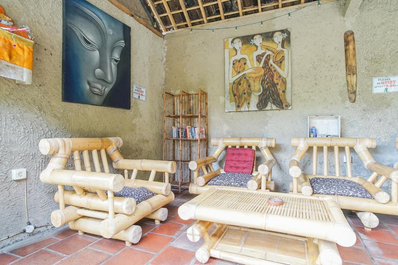 Hostel Padi-padi & Bar *
